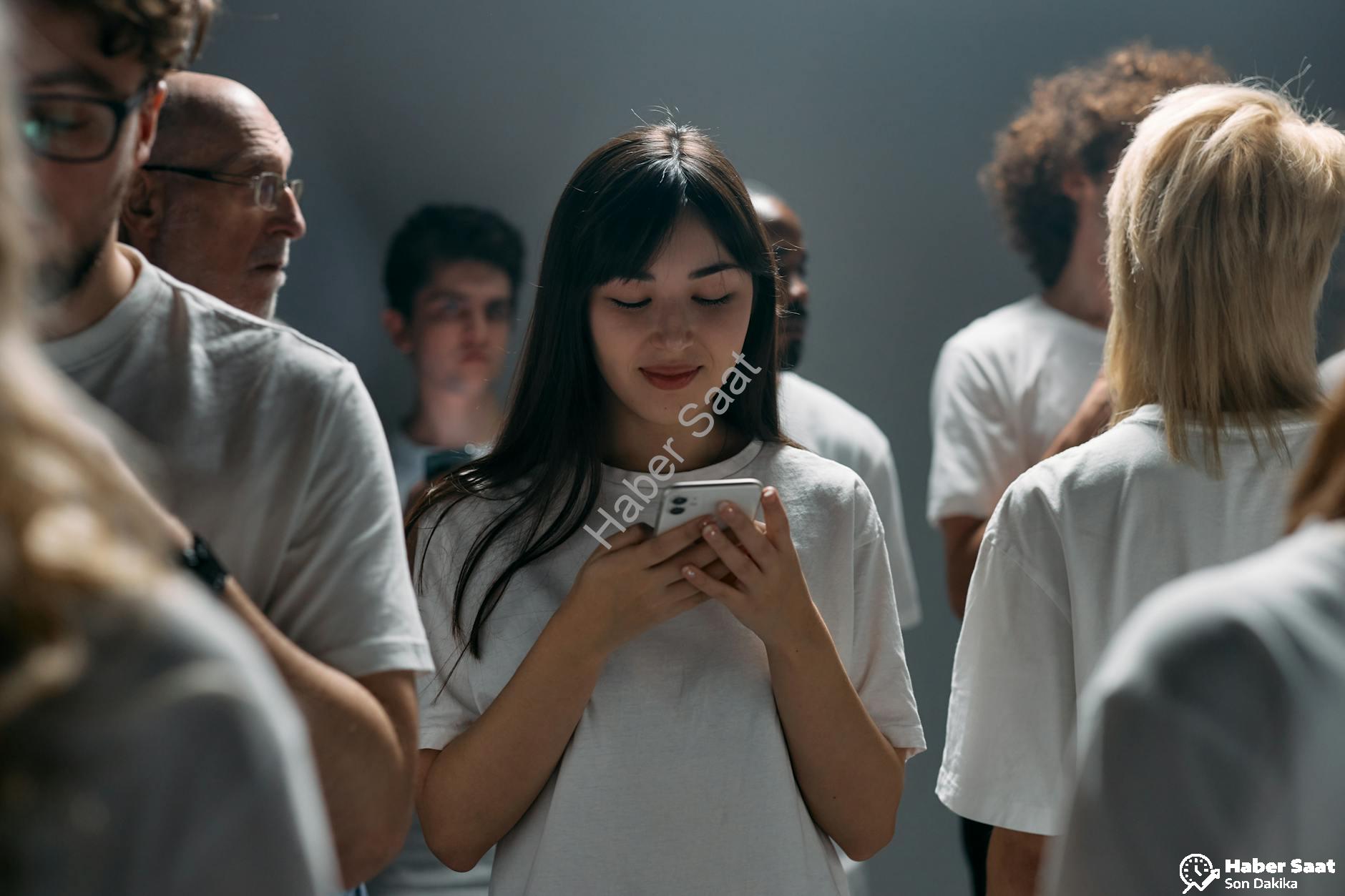 Uskudarbilgisayar.net: Teknoloji Bağımlılığı ve İş Hayatı