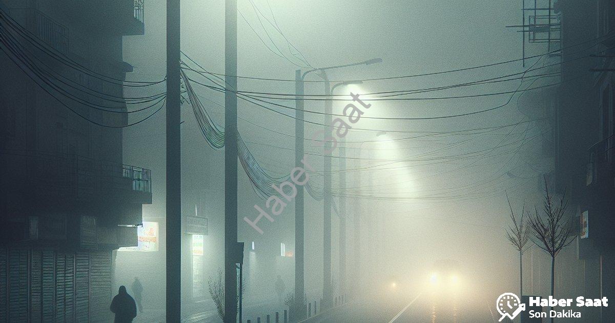 "Denizli'de Yoğun Sis Alarmı: Görüş Mesafesi 10 Metreye Kadar Düştü" başlıklı haber için fotorealist